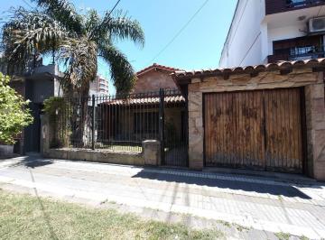 Casa · 100m² · 3 Ambientes · 1 Cochera · Casa - Wilde