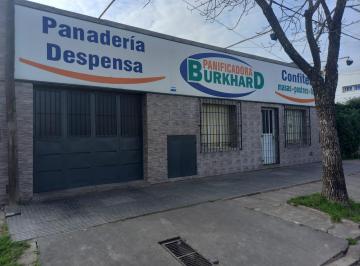 Local comercial · 361m² · 2 Dormitorios · 2 Cocheras · Local Comercial con Panadería y Casa