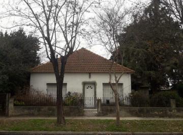 Casa · 3 Ambientes · Casa en Venta con 4 Lotes Apta Credito