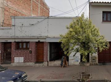 Casa de 2 ambientes, Salta · Propiedad con Local Comercial y Departamento Centro