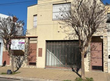 Local comercial · 30m² · 2 Ambientes · Local a Estrenar a La Venta en Junín (B)