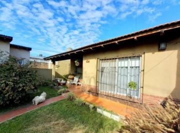 Casa · 152m² · 3 Ambientes · 2 Cocheras · Casa Venta Ituzaingo