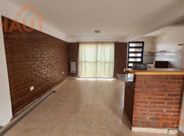 PH · 69m² · 3 Ambientes · 1 Cochera · PH de 2 Dorm., Catriel Río Negro