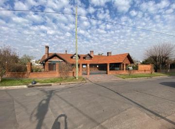 Quinta vacacional · 345m² · 5 Ambientes · 1 Cochera · Casa Quinta en Venta en Pacheco Sur, General Pacheco, Tigre