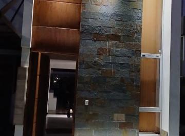 Casa de 5 ambientes, La Calera · Venta - Casa 3 Dorm. - La Estanzuela II
