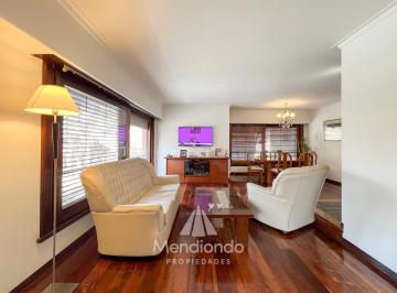 Departamento · 138m² · 4 Ambientes · 1 Cochera · Piso 4 Ambientes C/ Balcón Terraza y Cochera en La Perla
