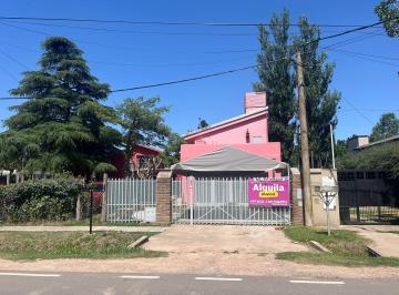 Local comercial · 110m² · 4 Ambientes · 2 Cocheras · Candelaria Al 2100 - Alquiler Local en Funes