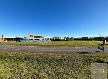 Terreno · 876m² · Terreno en Altos de Campo Grande