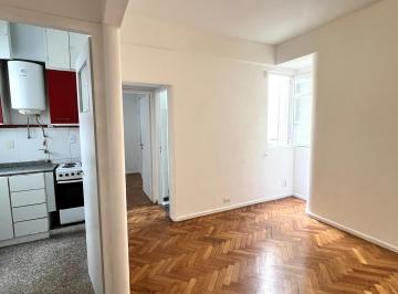 Departamento de 2 ambientes, San Telmo · Departamento 2 Ambientes a 1 Cuadra de Av 9 de Julio