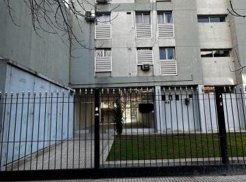 Oficina comercial · 100m² · Guemes - Oficina/local Comercial - Recibe Menor - 2 Frentes