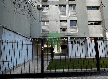 Oficina comercial · 100m² · Guemes - Oficina/local Comercial - Recibe Menor - 2 Frentes