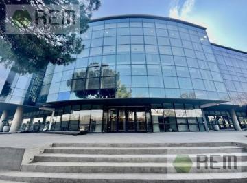 Edificio · 5500m² · 330 Cocheras · Edificio de Oficinas Sobre Panamericana - Martinez