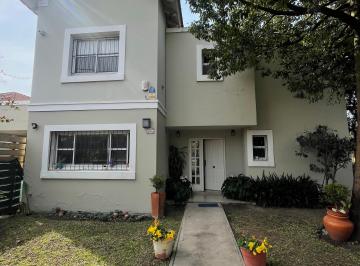 Casa de 7 ambientes, Salta · Venta Casa Av Reyes Catolicos