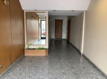 Departamento de 3 ambientes, Almirante Brown · Departamento 3 Ambientes - Adrogué