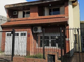 Casa · 132m² · 4 Ambientes · 2 Cocheras · Ituzaingó Norte Villa Ariza Chalet Ideal Para Actualizar