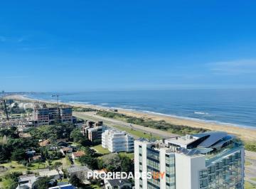 Foto1 · Apartamento con Vista Al Mar de 3 Dorm. y Dependencia + Parrillero en Playa Brava, Punta del E
