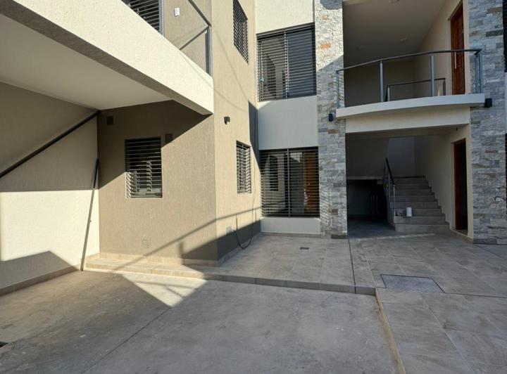 Departamento · 75m² · 6 Ambientes · 1 Cochera