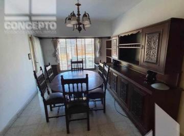 Casa · 100m² · 4 Ambientes · 1 Cochera · Casa en Santa Fe