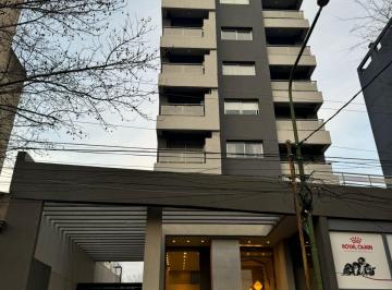 Departamento de 2 ambientes, Lomas de Zamora · Av Almte Brown 2438 Cómo a Estrenar. Cochera
