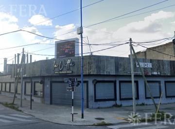 Local comercial · 1078m² · Venta de Local de 923 m² en Sarandi