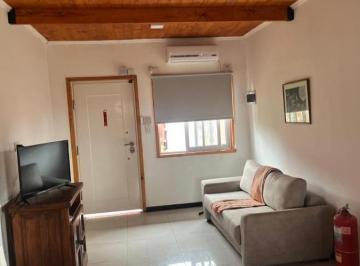 Casa · 81m² · 3 Ambientes · 1 Cochera · Casa con 387 m² en Venta en Funes, 2 Dorm.