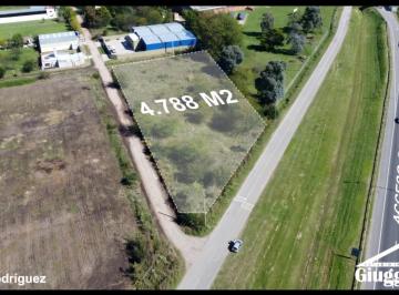 Terreno · 4800m² · Terreno en Venta Sobre Acceso Oeste Gral. Rodriguez Km55