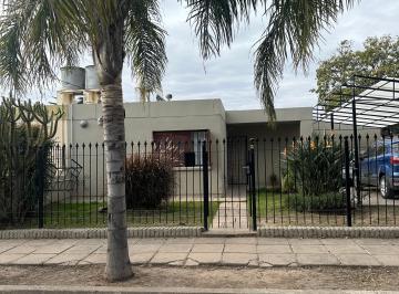 Casa de 6 ambientes, Córdoba · Casa Chateau Carreras 2 Dorm Pileta Quincho a m Circunvalación