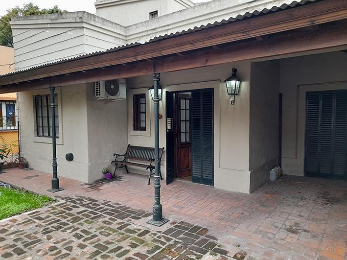 Casa · 130m² · 4 Ambientes · 1 Cochera