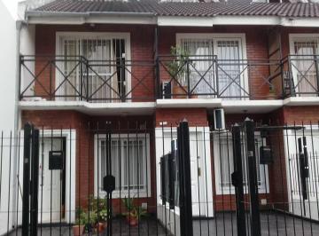 Casa de 4 ambientes, Tres de Febrero · Triplex - Venta - Martin Coronado