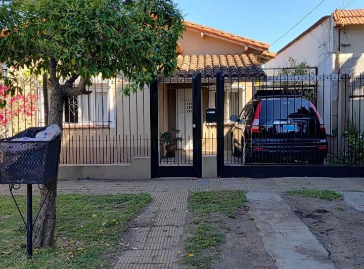 Casa · 175m² · 5 Ambientes · 1 Cochera