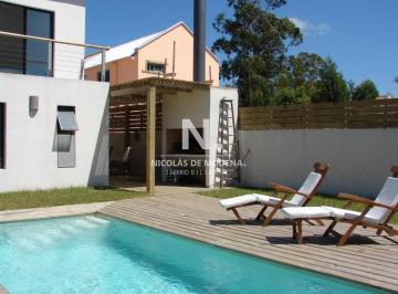 Foto1 · Casa en La Barra en Venta 3 Dorm. con Piscina