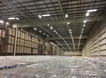 Agustin Mieres Negocios Inmobiliarios · Nave / Bodega 8.000 C/racks - Malvinas Argentinas
