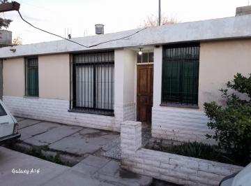 Casa · 85m² · 4 Ambientes · Casa en Venta en Las Heras