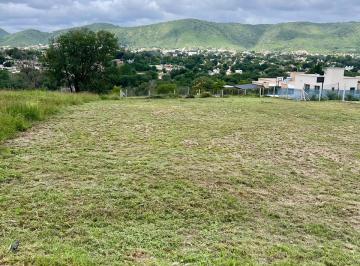 Terreno · 1722m² · Lote/terreno en Country "Altos de Carlos Paz". Escucha Propuestas
