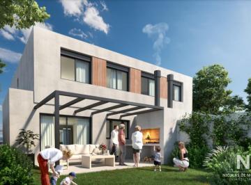 Foto1 · Casa de 3 Dorm. con Cochera y Jardin. Parque Miramar - Canelones