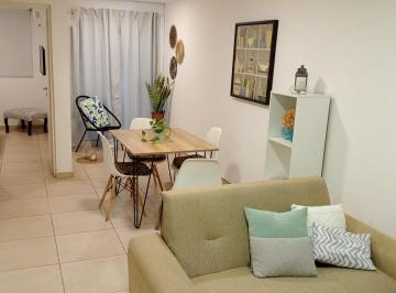Departamento en Alquiler Temporal de 3 ambientes Alberdi · Dpto. de 1 Dormitorio Interno con Balcón