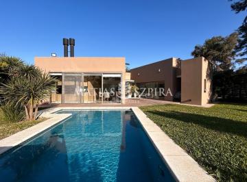 MSB-MS3-7505_2 · Casa 4 Ambientes. | Andres Chazarreta 1130