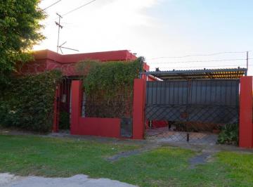 Casa · 71m² · 3 Ambientes · 1 Cochera · Casa en Venta 3 Ambientes