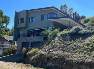 Casa · 300m² · 7 Ambientes · Lago Los Molinos en Venta, en Valle Azul, Potrero de Garay
