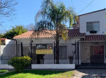 Casa de 5 ambientes, Almirante Brown · Chalet en Venta - Mármol