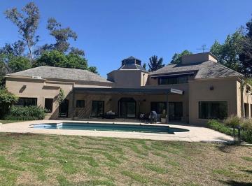Casa de 6 ambientes, Tigre · Casa en Venta o Alquiler 4 Dorm. - Club Newman - Benavidez