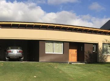Casa · 309m² · 7 Ambientes · Casa en El Potrerillo de Larreta