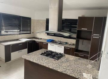 Casa · 145m² · 3 Ambientes · 1 Cochera · Casa 3 Ambientes - Barrio Links