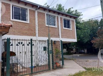 Casa · 422m² · 5 Ambientes · Casa en Barrio Huiliches