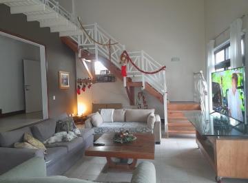 Casa · 450m² · 6 Ambientes · 1 Cochera · Itaka Pinamar Norte
