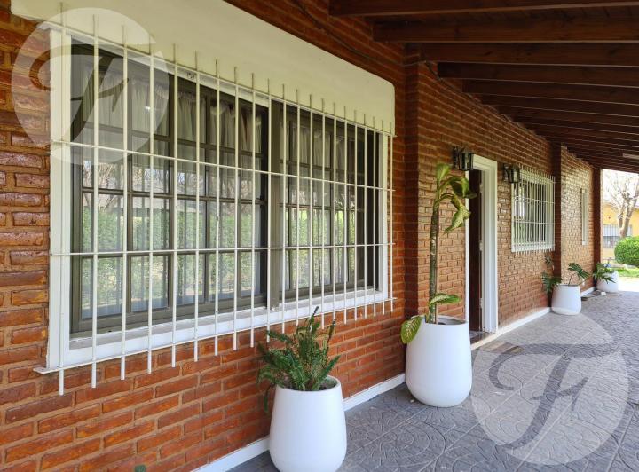 Hotel · 680m²