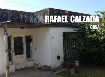 Casa · 70m² · 3 Ambientes · 2 Cocheras · Casa en Venta
