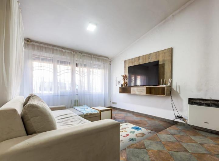 Casa · 125m² · 5 Ambientes · 1 Cochera