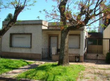 Casa · 100m² · 3 Ambientes · 1 Cochera · Casa en Venta en Rafael Calzada