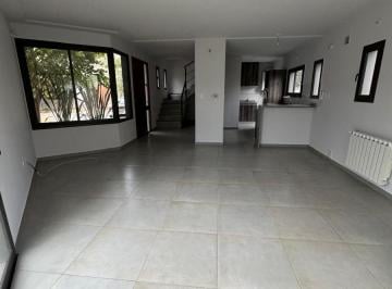 Casa · 106m² · 3 Ambientes · 1 Cochera · Arguello 2 Dorm. 2 Baños Seguridad 24hs